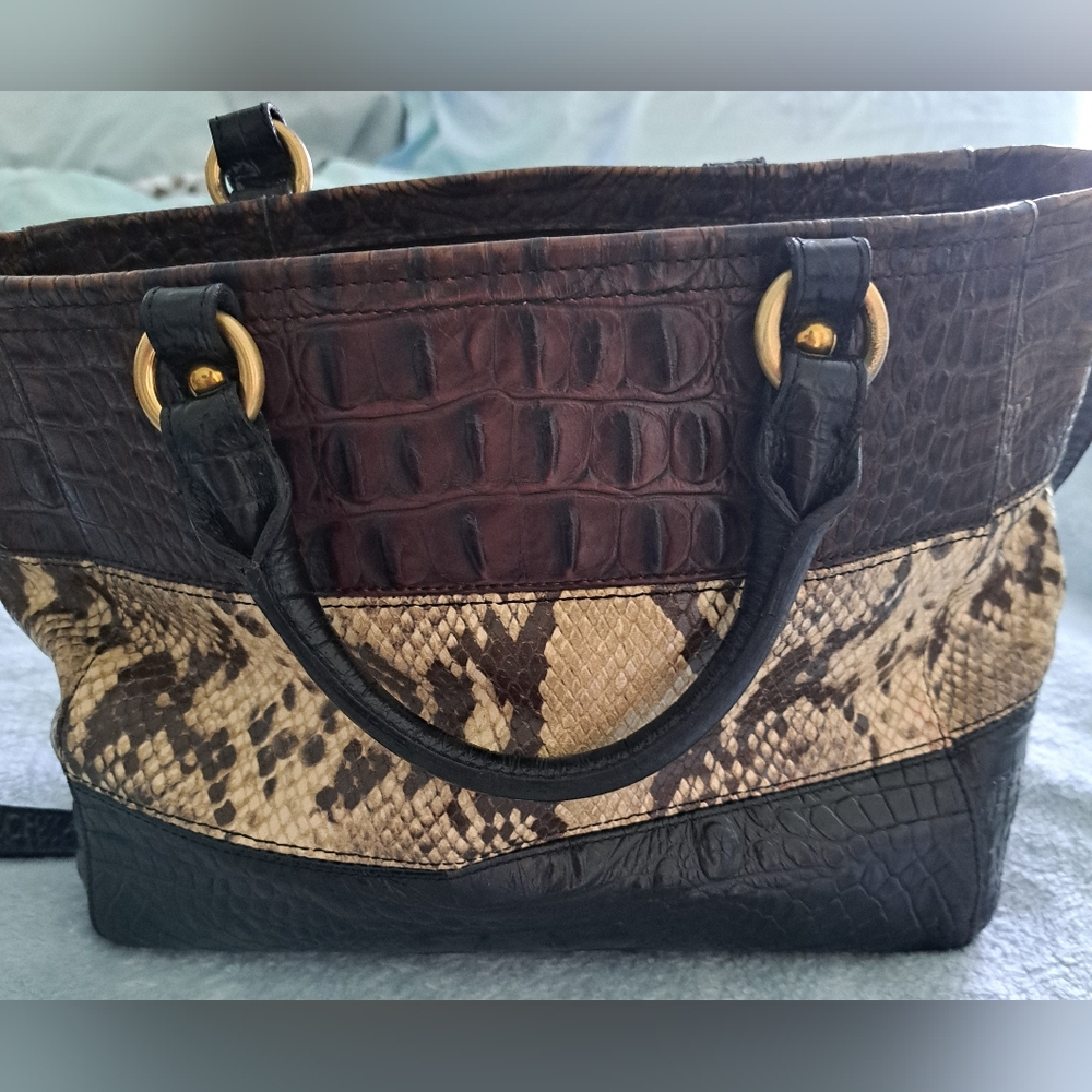 Brahmin Brown and Black Textured Shoulder Bag - Picture 2 of 8